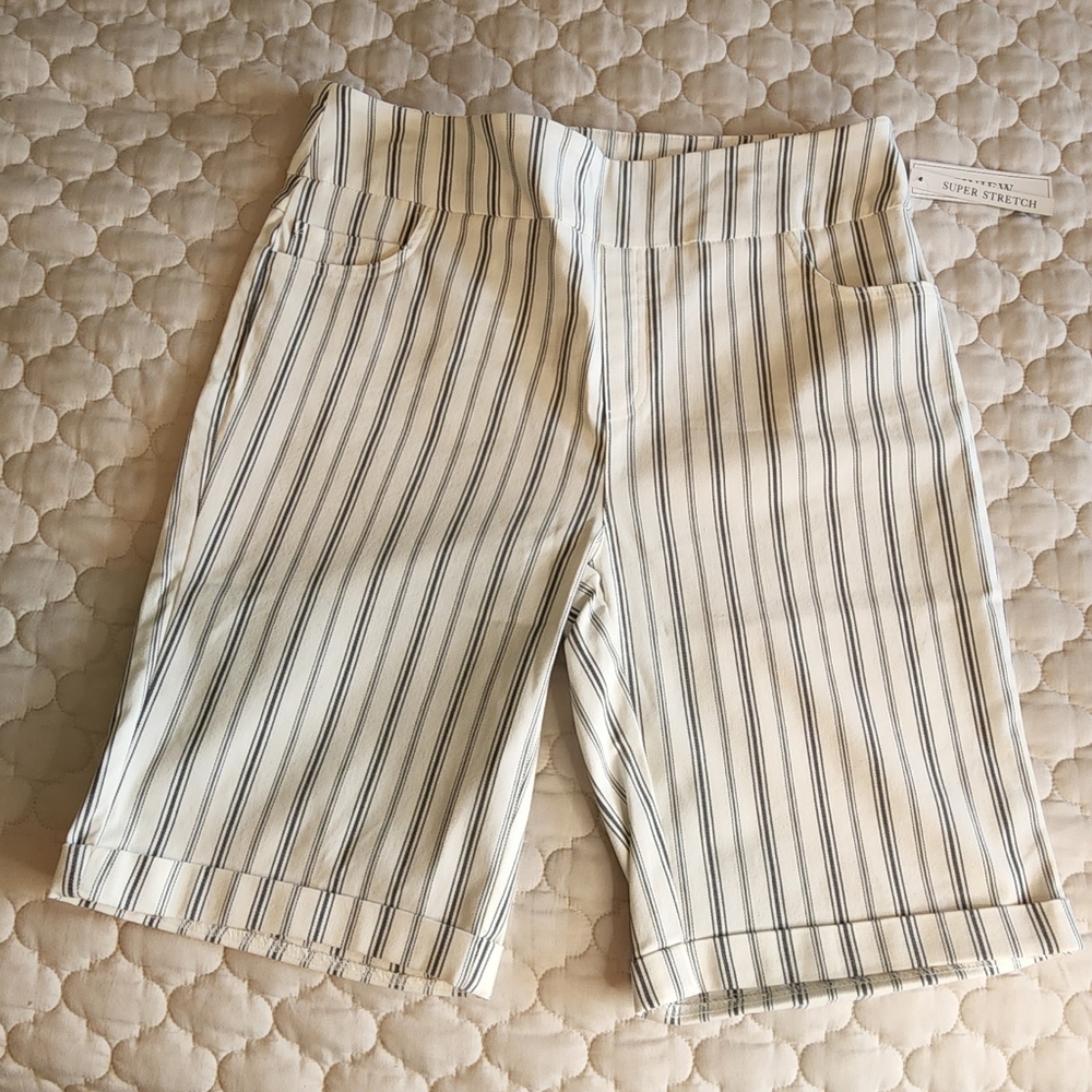 Super Stretch Dressy Long Shorts, Sz L